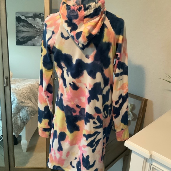 Sweater Dress w/Hood - Picture 5 of 7